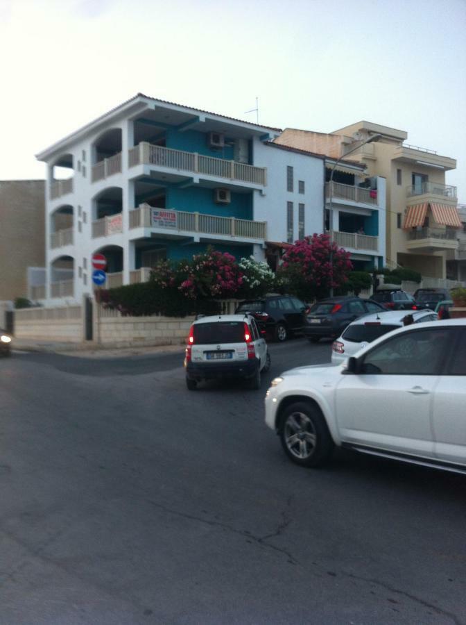 Edificio Cannizzo Scoglitti Zewnętrze zdjęcie